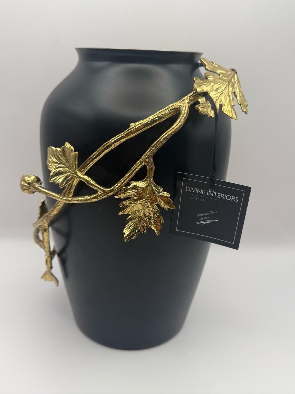 Michael Aram Dahlia Vase Medium Black & Gold Brass Floral Designer Decor